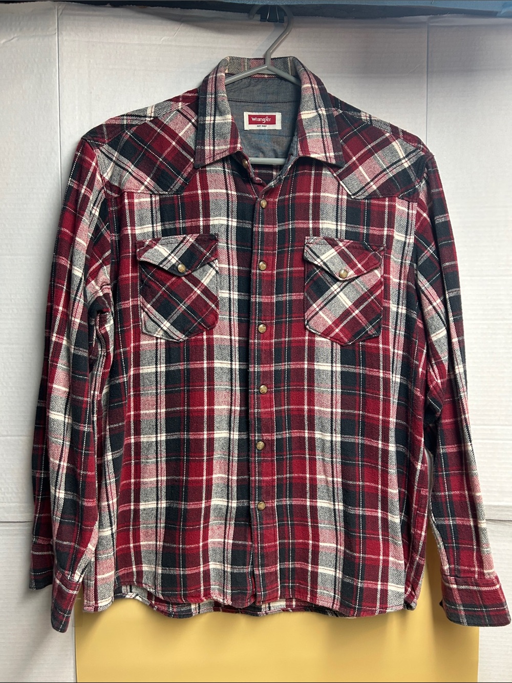 WRANGLER Authentics Men’s Western Shirt Pearl Snap Medium Red Plaid Cowboy Rodéo